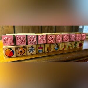 Kids Craft Stamp Set of 20. Perfect shape & size for small hands. Melissa&Doug